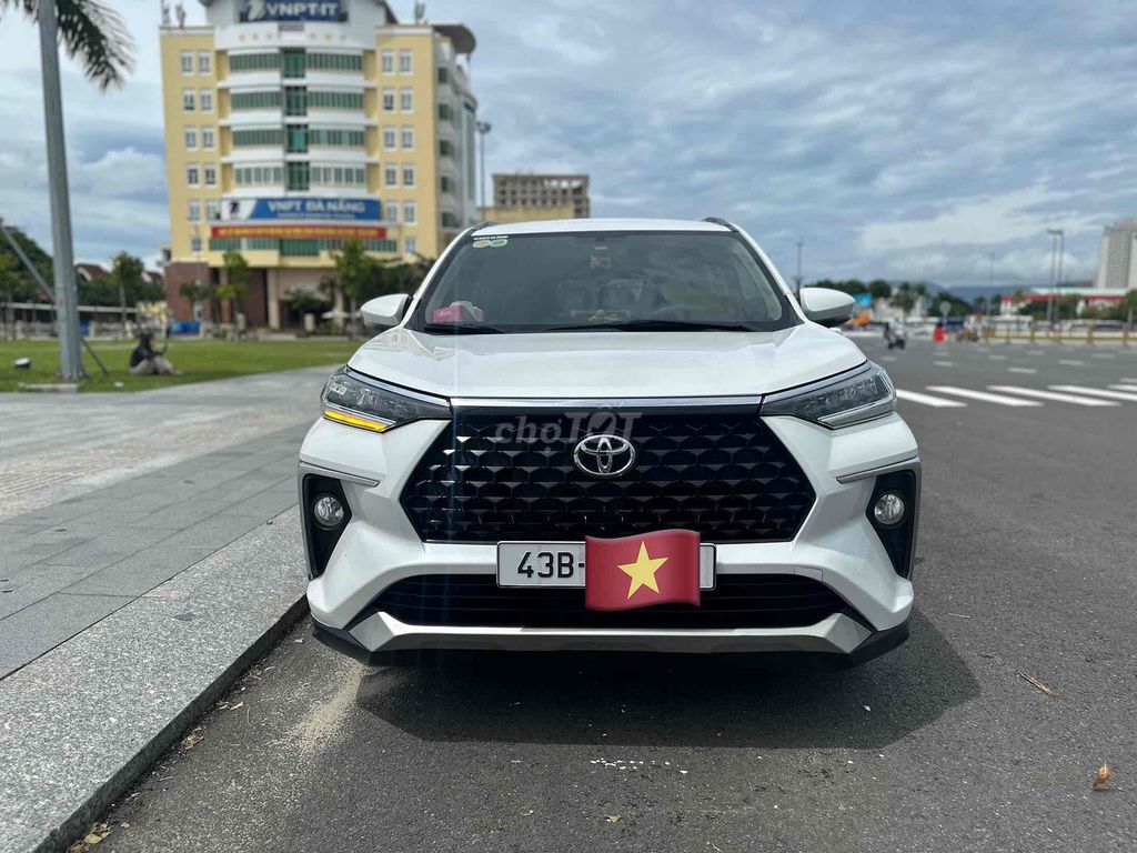 Toyota Veloz Cross 2022 CVT. Mua bán Ô tô tại Quận Thanh Khê Đà Nẵng được đăng bởi Dũng hình 3