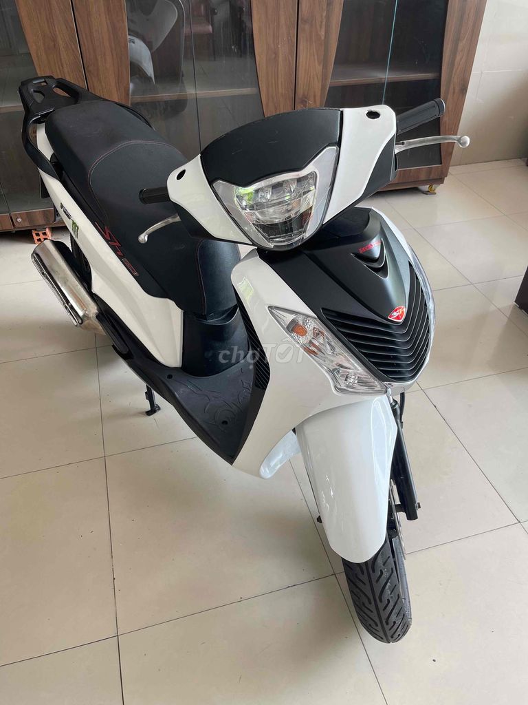 Dylan Úp Sh 2010 xe đẹp bs Vip 38.78. Mua bán Xe máy tại Thành phố Mỹ Tho Tiền Giang được đăng bởi Cầm Đồ Xe Máy thanh lý xe các loại hình 5