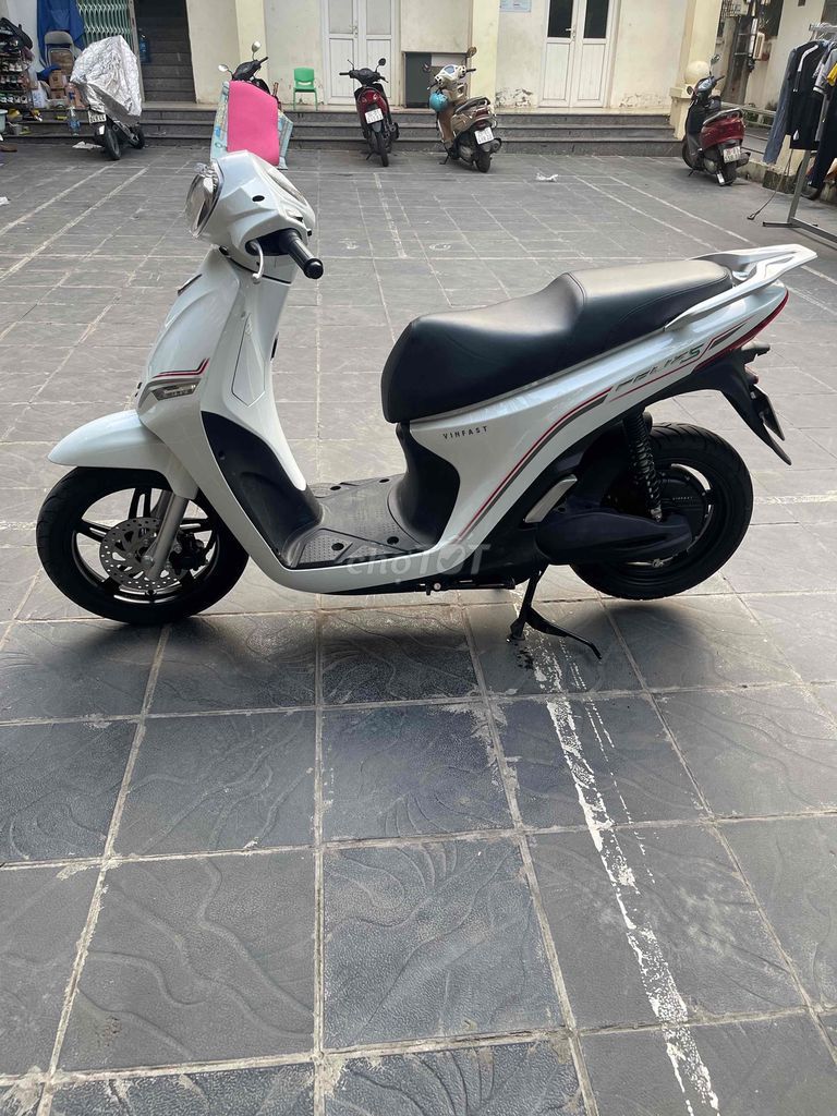 xe máy điện feliz s 2024 đi 4k km đẹp như mới.. Mua bán Xe điện tại Quận Thanh Xuân Hà Nội được đăng bởi Trần Phú hình 1