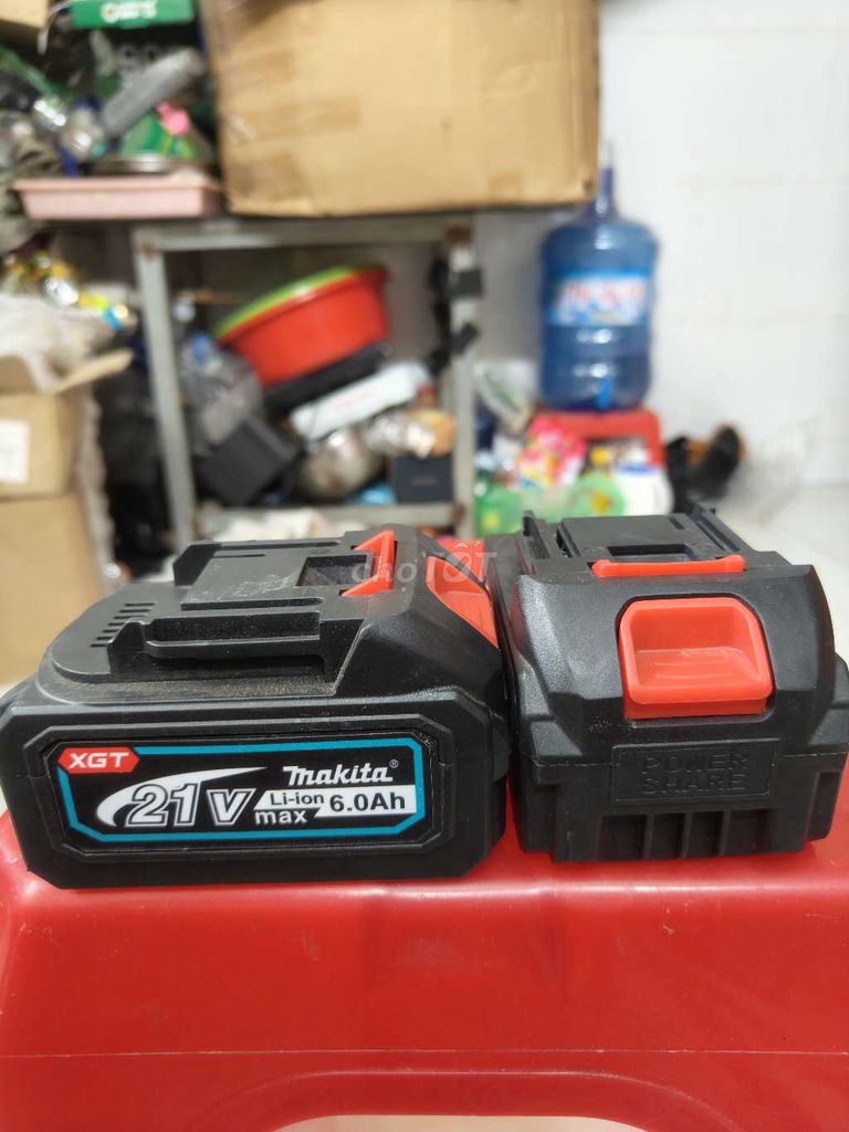 Pin sạc Makita 21V 6.0Ah Đen Đỏ. Mua bán Đồ chuyên dụng, Giống nuôi trồng tại Quận 8 Tp Hồ Chí Minh được đăng bởi cường  hình 1
