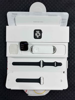 Apple Watch SE/44MM LTE Esim Balck Fullbox .99%