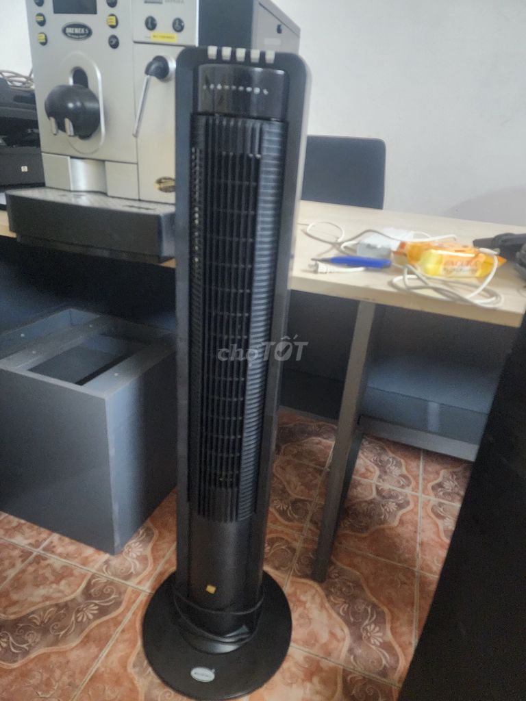 Quạt tháp đen sài tốt. Mua bán Quạt tại Quận 12 Tp Hồ Chí Minh được đăng bởi phong hình 1
