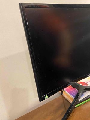Màn hình máy tính Samsung màn cong 144hz 24in. Mua bán Phụ kiện (Màn hình, Chuột...) tại Huyện Bình Chánh Tp Hồ Chí Minh được đăng bởi Ngọc Phan