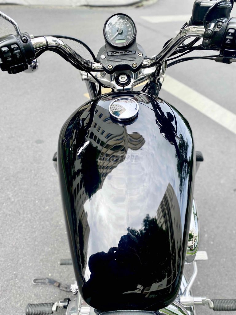 Harley Davidson Superlow 883 HQCN chính chủ!. Mua bán Xe máy tại Quận 12 Tp Hồ Chí Minh được đăng bởi KD hình 4