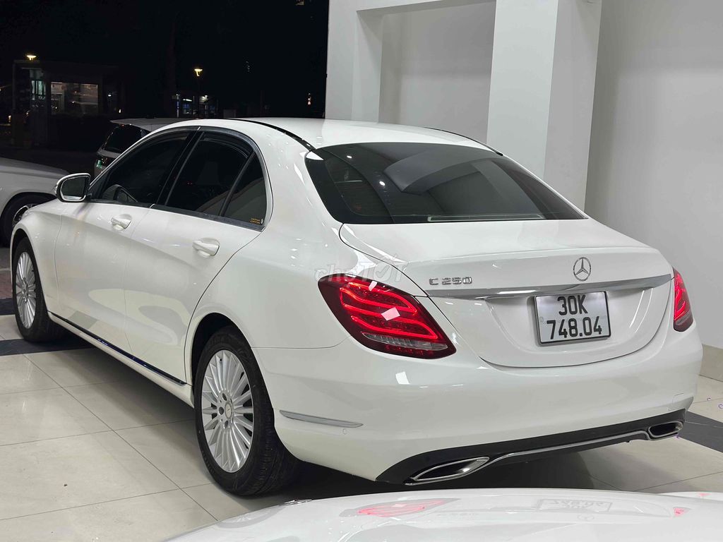 Mercedes-Benz C250 Exclusive 2015 Белый Крем