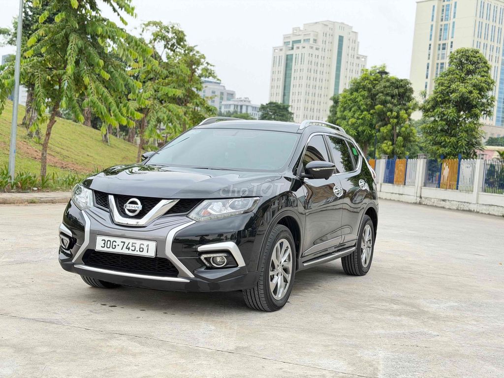 Nissan X-Trail 2020 2.5 полный привод черный