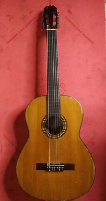 Guitar classic. Mua bán Nhạc cụ tại Quận Hà Đông Hà Nội được đăng bởi Lê quân