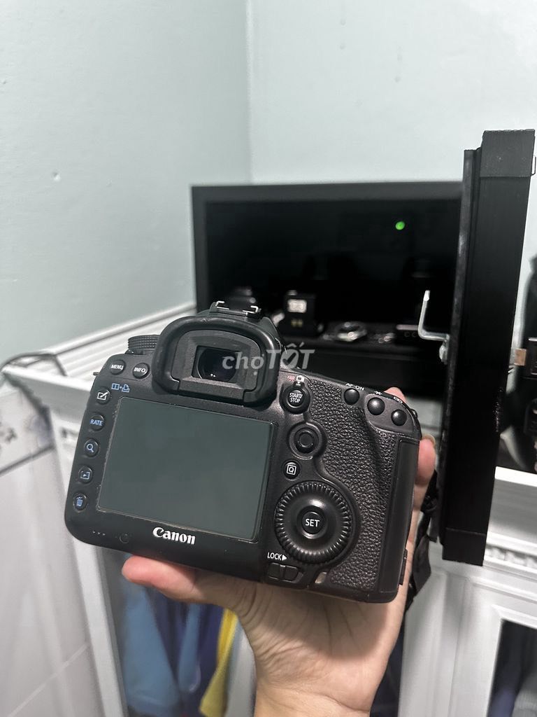 Máy ảnh Canon EOS 5D Mark II Full-frame. Mua bán Máy ảnh, Máy quay tại Thành phố Vĩnh Long Vĩnh Long được đăng bởi Thành Thành hình 1