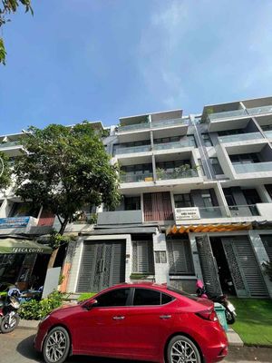 bán nhà mặt tiền Vạn Phúc