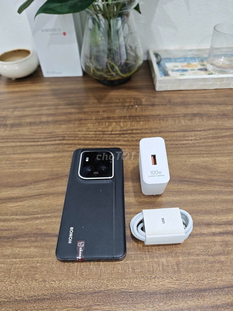 Honor Magic 6 Ultimate 16/512 Đen sạc 100w có COD. Mua bán Điện thoại tại Quận Hoàng Mai Hà Nội được đăng bởi Trần Ngọc Hiếu hình 1
