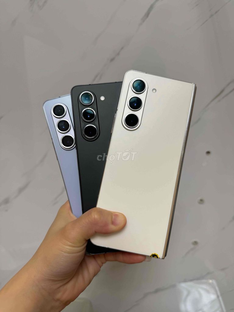 Zfold5 nhiều màu Xanh , kem , Đen. Mua bán Điện thoại tại Quận Cầu Giấy Hà Nội được đăng bởi Trần Thị Hương hình 1
