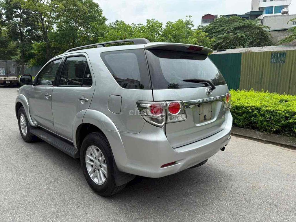 Toyota Fortuner 2013  bản 2.7V 4x2 AT xe đẹp. Mua bán Ô tô tại Quận Hoàng Mai Hà Nội được đăng bởi tran duc khien hình 4
