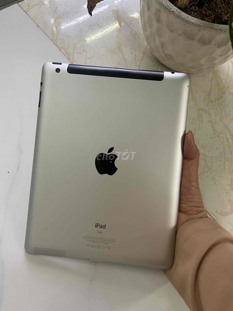 ipad 3 32G.Sử dụng sim 3G,iCloud ẩn ,zin đẹp 99%. Mua bán Máy tính bảng tại Quận Gò Vấp Tp Hồ Chí Minh được đăng bởi Máy chính hãng và đẹp giá rẻ  hình 1