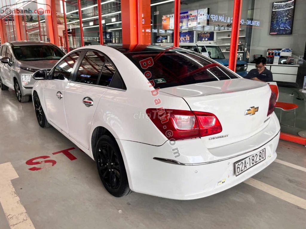 Chevrolet Cruze 2017 LT 1.6L - 250000 km. Mua bán Ô tô tại Thành phố Thủ Dầu Một Bình Dương được đăng bởi Nghĩa Phan Thành hình 7