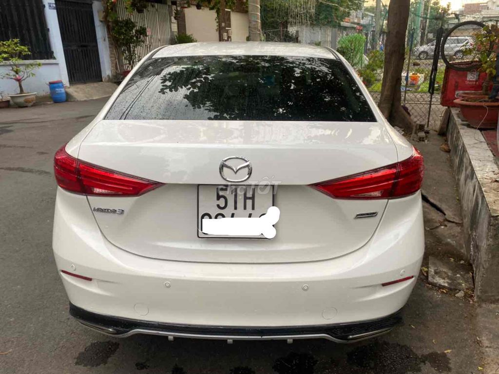 Mazda 3 2019 Signature Premium - 90000