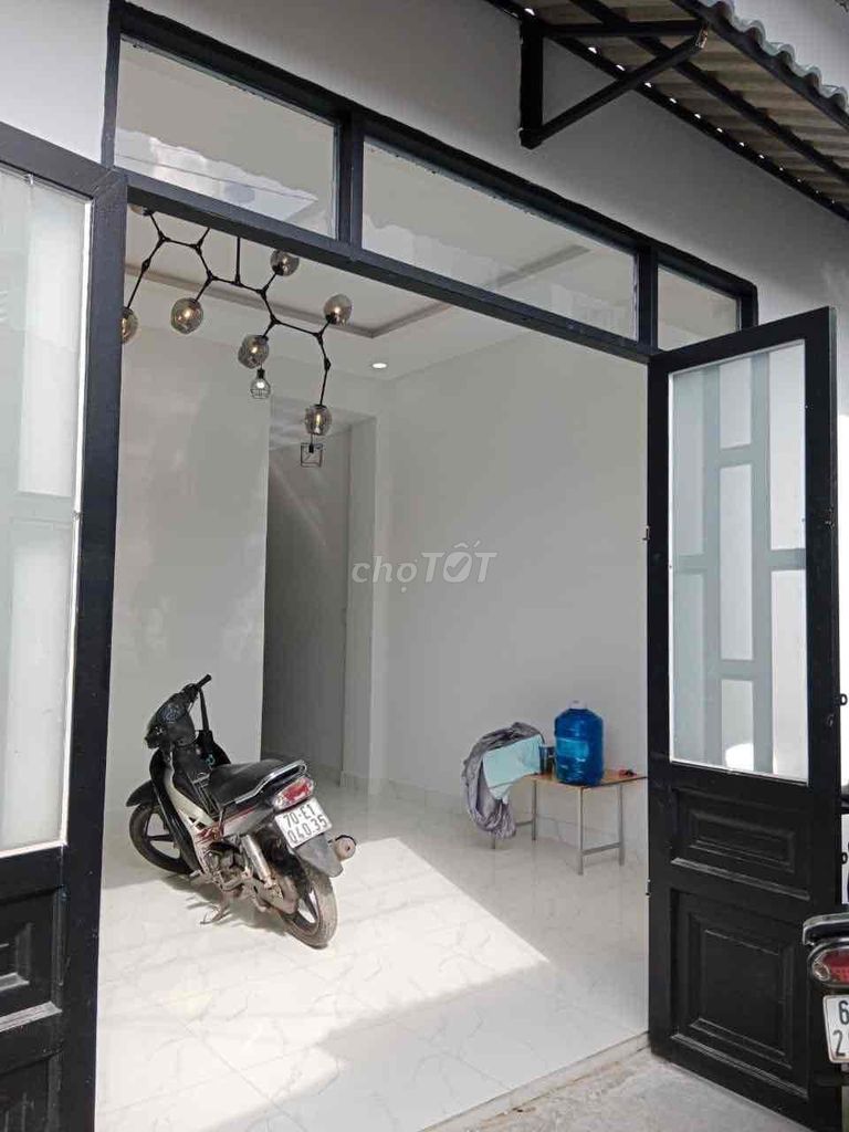 Bán Nhà dt 60m2 trệt lửng 3pn Bà Điểm gần BX An Sương nhà đẹp sạch sẽ