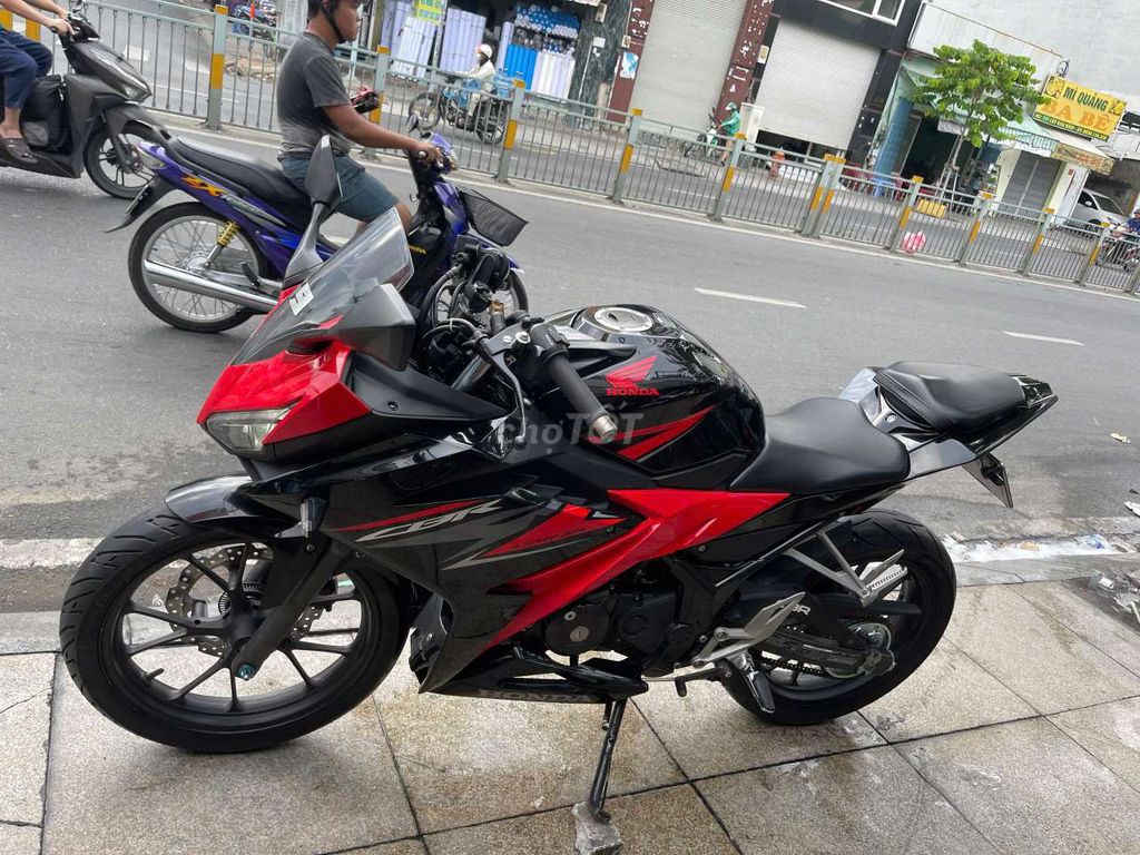 Honda CBR 150 2020 mới 90% bstp chính chủ