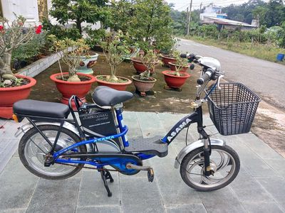 Thanh lý xe đạp điện chính hãng a sa ma. Mua bán Xe điện tại Thị xã Bến Cát Bình Dương được đăng bởi Nguyễn Thị ngoan
