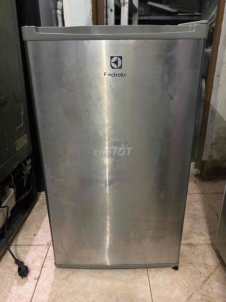 tủ lạnh Electrolux 90L