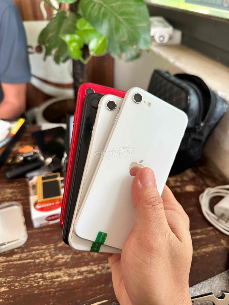 IP SE 2020 64GB zin đẹp keng Cấu hình khủng 12 Pro. Mua bán Điện thoại tại Thành phố Buôn Ma Thuột Đắk Lắk được đăng bởi Xuân Tr hình 1
