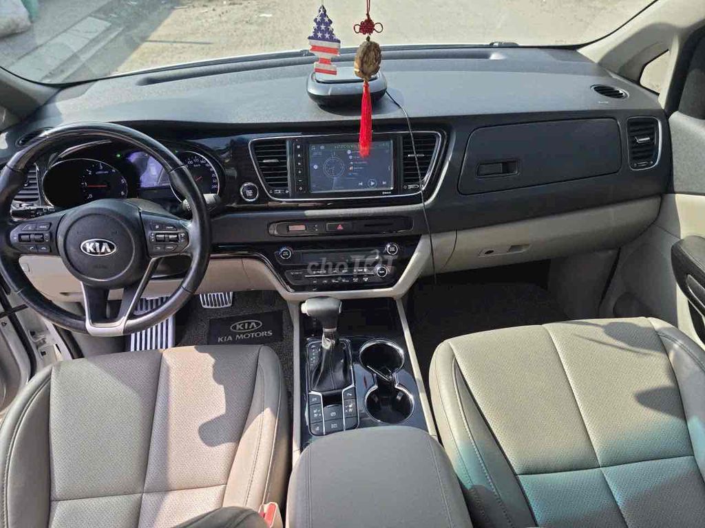 Kia Sedona 2.2 DAT LUXURY 2021 - 80000km. Mua bán Ô tô tại Quận Bình Tân Tp Hồ Chí Minh được đăng bởi Lê Văn hình 9