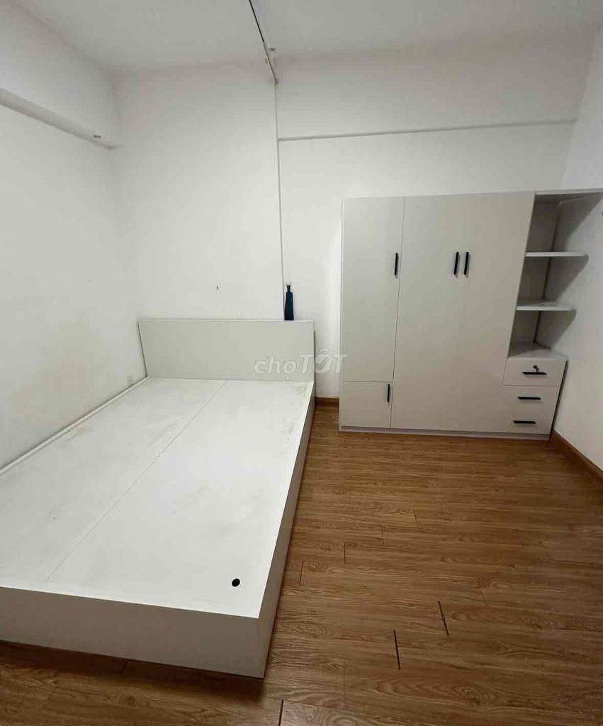 Giường ngủ Gỗ MDF 1m6x2m Trắng. Mua bán Giường, chăn ga gối nệm tại Huyện Củ Chi Tp Hồ Chí Minh được đăng bởi Hong Le hình 1