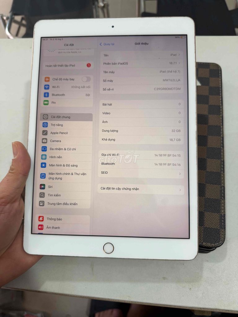 Apple iPad Gen 7 32GB Vàng hồng. Mua bán Máy tính bảng tại Thành phố Thủ Đức Tp Hồ Chí Minh được đăng bởi NT hình 1