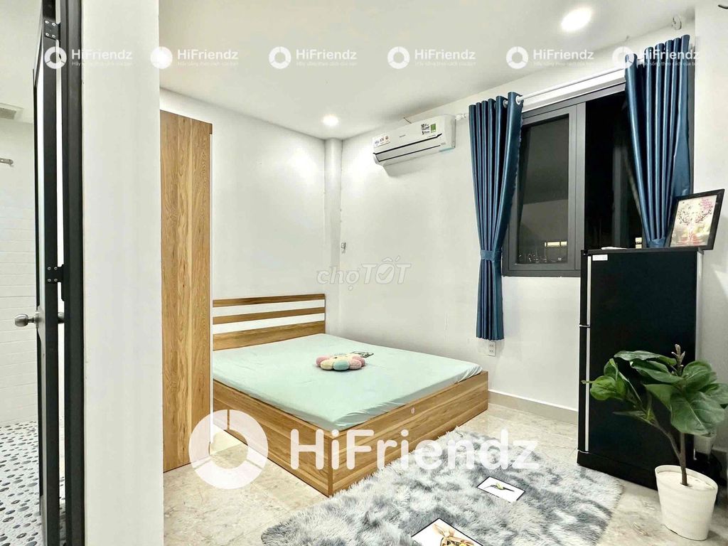 💕 Сдается недорогая новая комната с окном в крыше, центр Виньлок