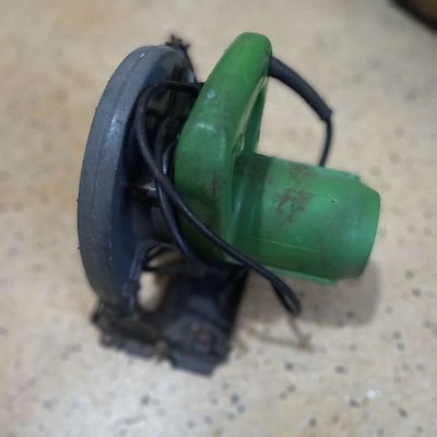 Máy cắt bàn. Mua bán Đồ chuyên dụng, Giống nuôi trồng tại Quận Gò Vấp Tp Hồ Chí Minh được đăng bởi Thắng