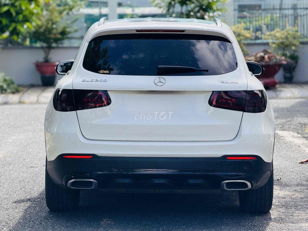 Mercedes GLC200 4Matic 2021 Trắng/Kem 53.000Km. Mua bán Ô tô tại Huyện Bình Chánh Tp Hồ Chí Minh được đăng bởi Thanh Nhã Xe Lướt Sài Gòn hình 3