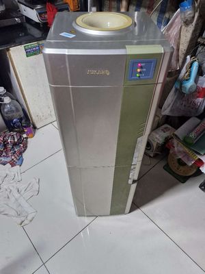 Mình thanh lý chiếc máy lọc nước nóng lạnh. Mua bán Bếp, lò, đồ điện nhà bếp tại Quận 7 Tp Hồ Chí Minh được đăng bởi thường