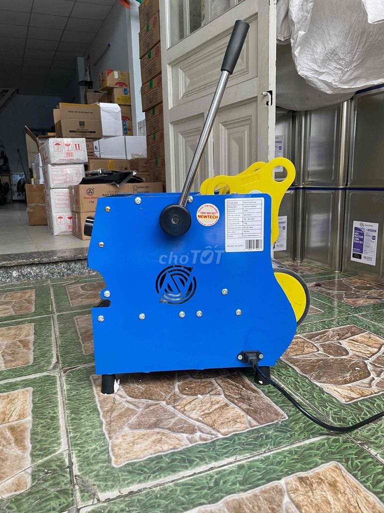 Máy ép miệng ly tự động cuốn màng ép, ly khổng lồ. Mua bán Đồ chuyên dụng, Giống nuôi trồng tại Quận Bình Tân Tp Hồ Chí Minh được đăng bởi Dinh Gia Vĩ hình 4