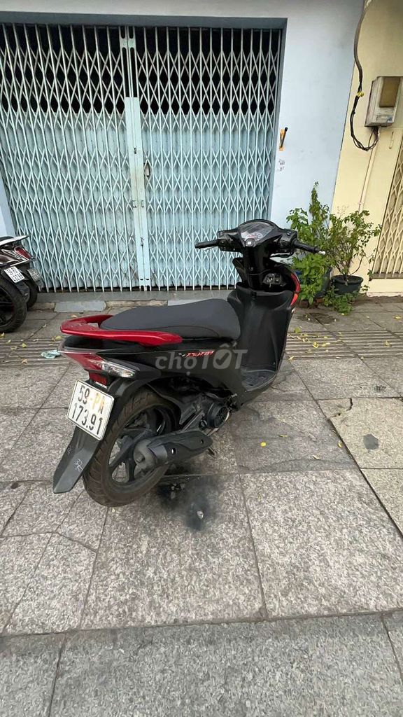 Honda vision 2018 mới 90% Bstp chính chủ. Mua bán Xe máy tại Quận Tân Phú Tp Hồ Chí Minh được đăng bởi Tuanduy hình 4