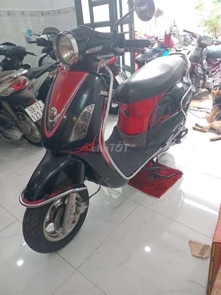 SYM Attila Elizabeth Đỏ đen. Mua bán Xe máy tại Quận 7 Tp Hồ Chí Minh được đăng bởi Lê Xuân Thứ hình 4