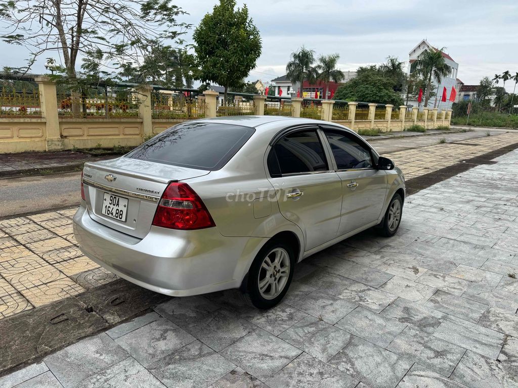 Chevrolet Aveo 2015 LT 1.5 - số sàn. Mua bán Ô tô tại Huyện Thạch Thành Thanh Hóa được đăng bởi Phạm Nam hình 12