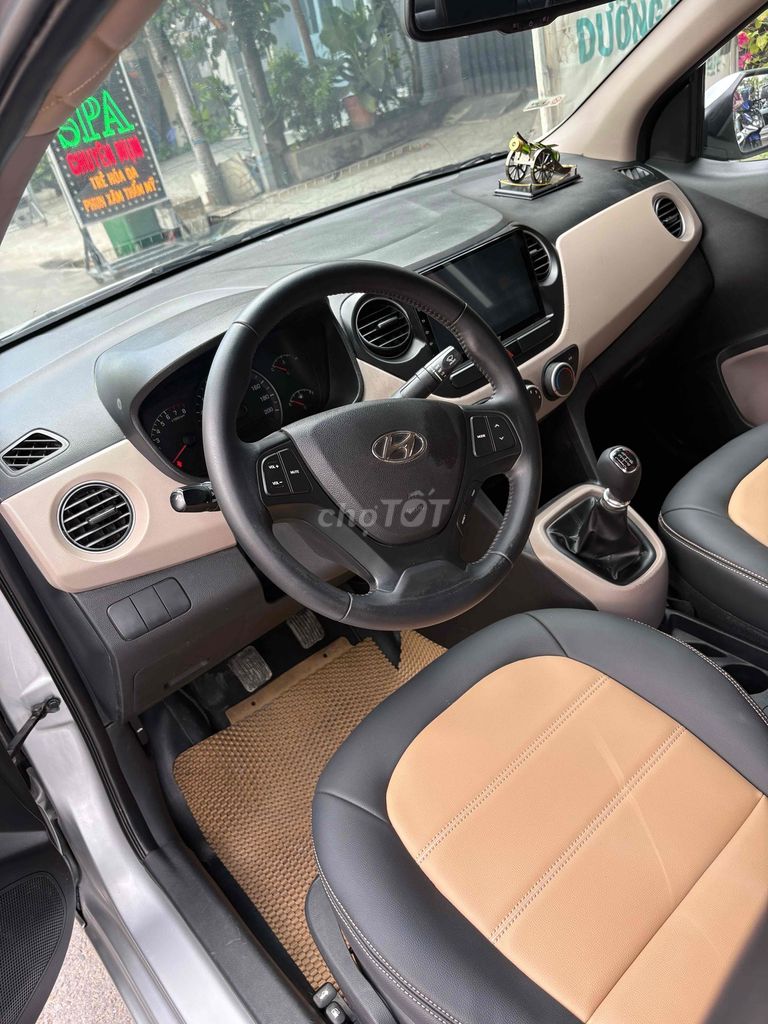 Hyundai Grand i10 2018 Sedan 1.2 MT - 78000 km. Mua bán Ô tô tại Huyện Bình Chánh Tp Hồ Chí Minh được đăng bởi Trân công Đai hình 9