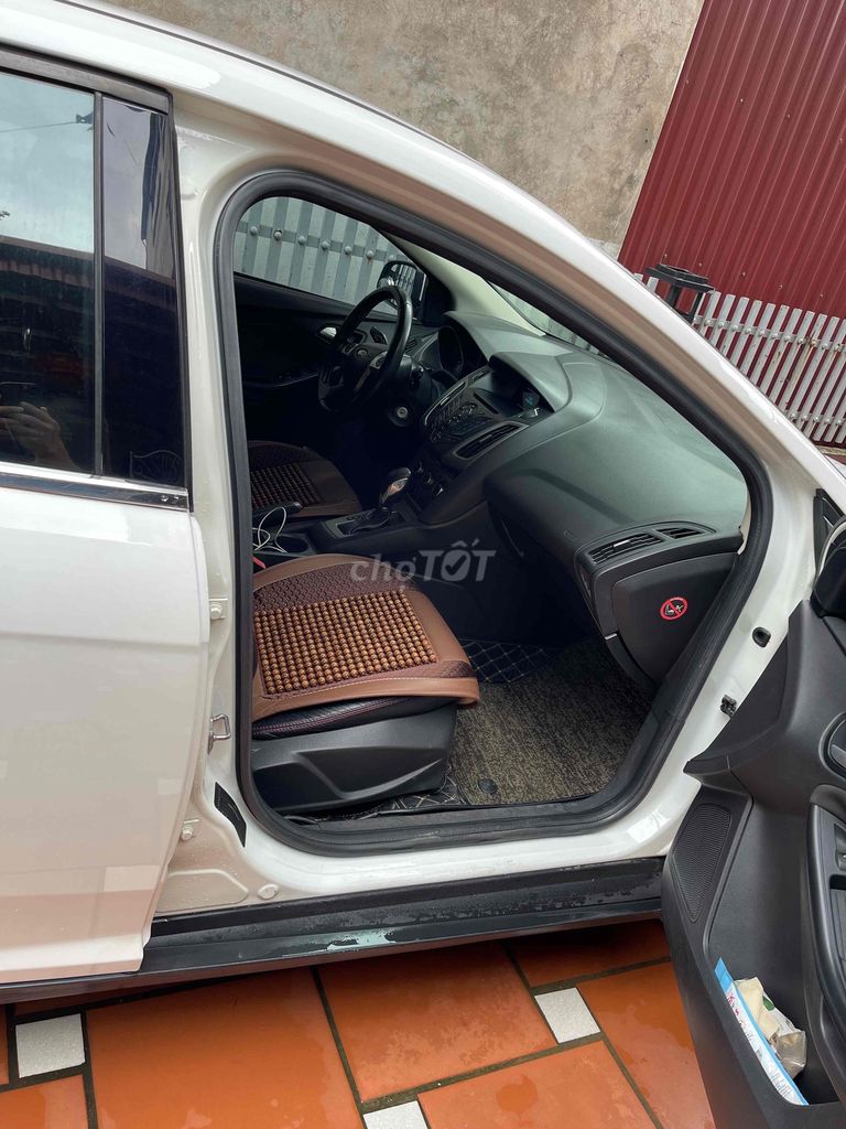 Ford Focus 2015 Trend 1.6 AT Hatchback - 120000 km. Mua bán Ô tô tại Huyện Ba Vì Hà Nội được đăng bởi quân hình 4