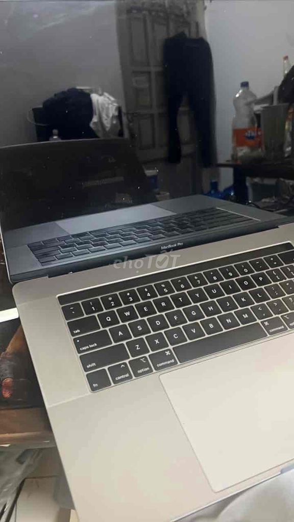 Apple MacBook Pro 2018 15 inch SSD 512GB. Mua bán Laptop tại Quận Bắc Từ Liêm Hà Nội được đăng bởi Pro hình 1