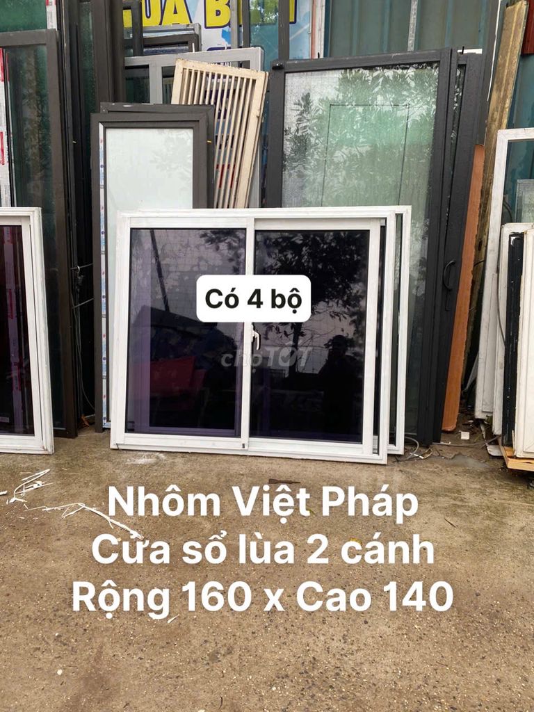 Thanh lý cửa sổ lùa 2 cánh nhôm việt pháp