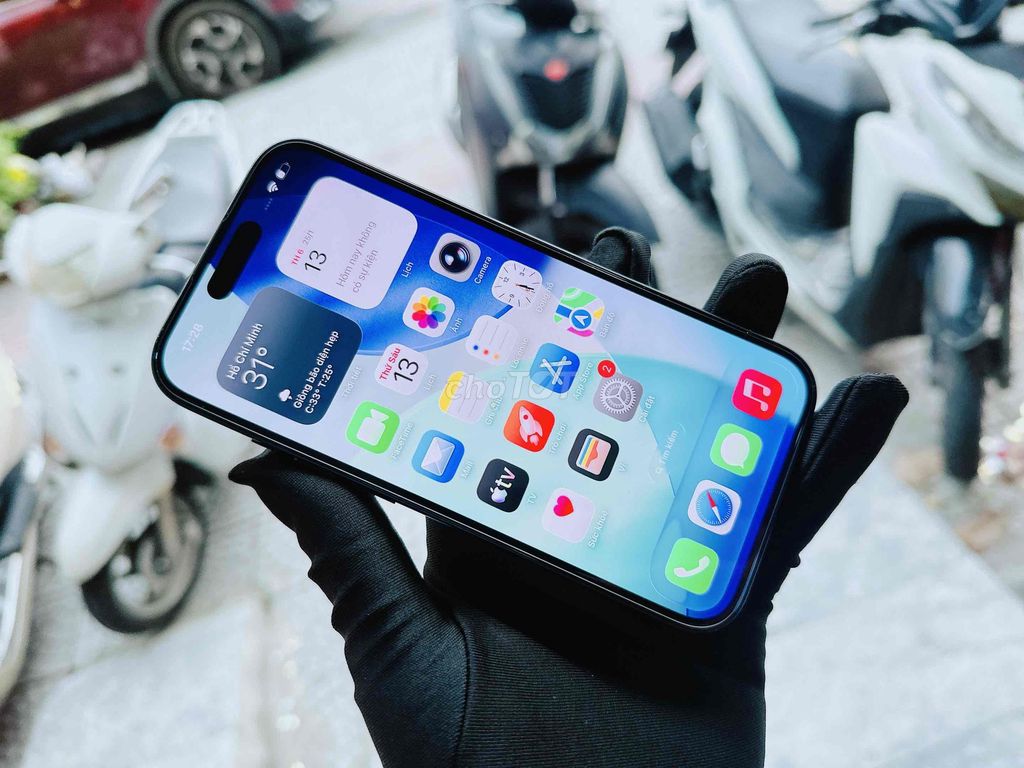 iPhone 15 128G màu đen Việt Nam nguyên zin Áp. Mua bán Điện thoại tại Quận Hải Châu Đà Nẵng được đăng bởi TUẤN LUXURY MOBILE ĐÀ NẴNG hình 1