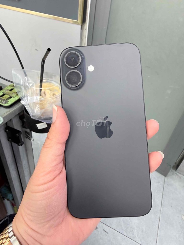 Apple iPhone 16 Plus 128GB Đen 93%. Mua bán Điện thoại tại Thành phố Thuận An Bình Dương được đăng bởi Huy mua bán sửa chữa iphone ipad hình 1
