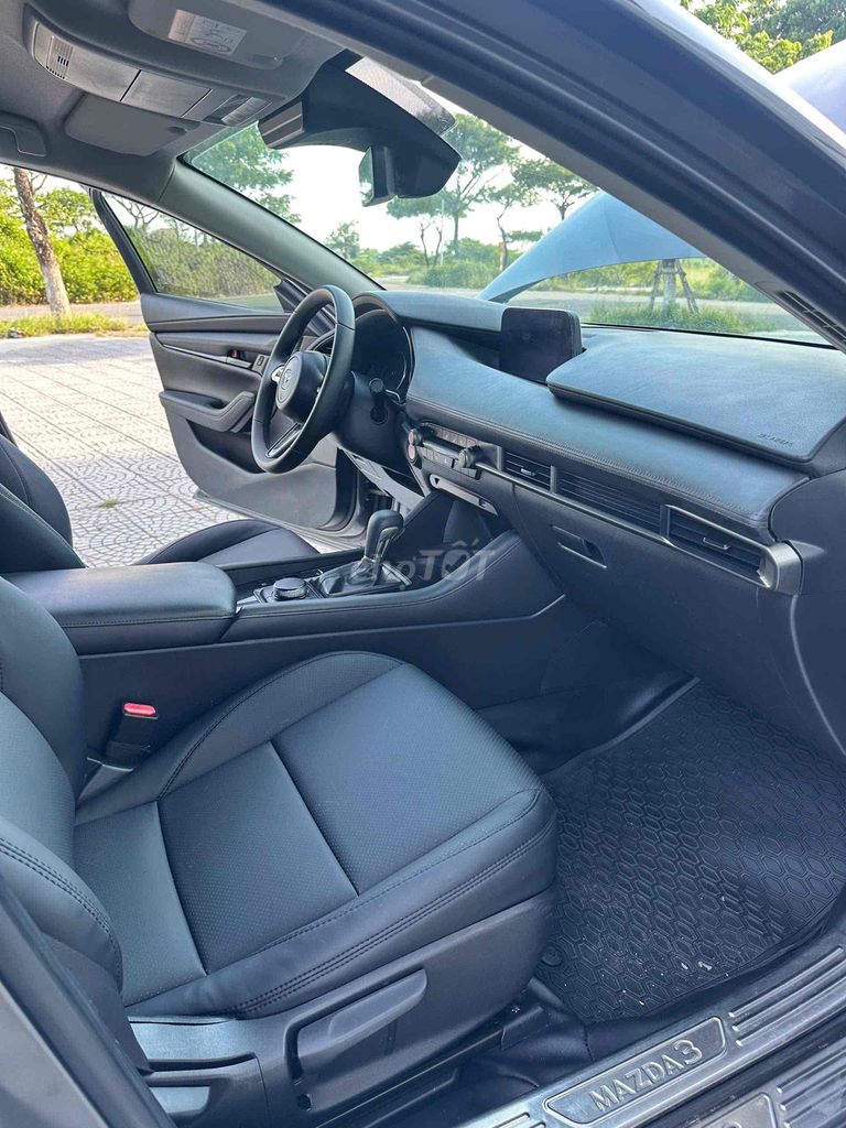 Mazda 3 2019 Fom 2020. Mua bán Ô tô tại Quận Cẩm Lệ Đà Nẵng được đăng bởi Nguyễn Duy hình 13