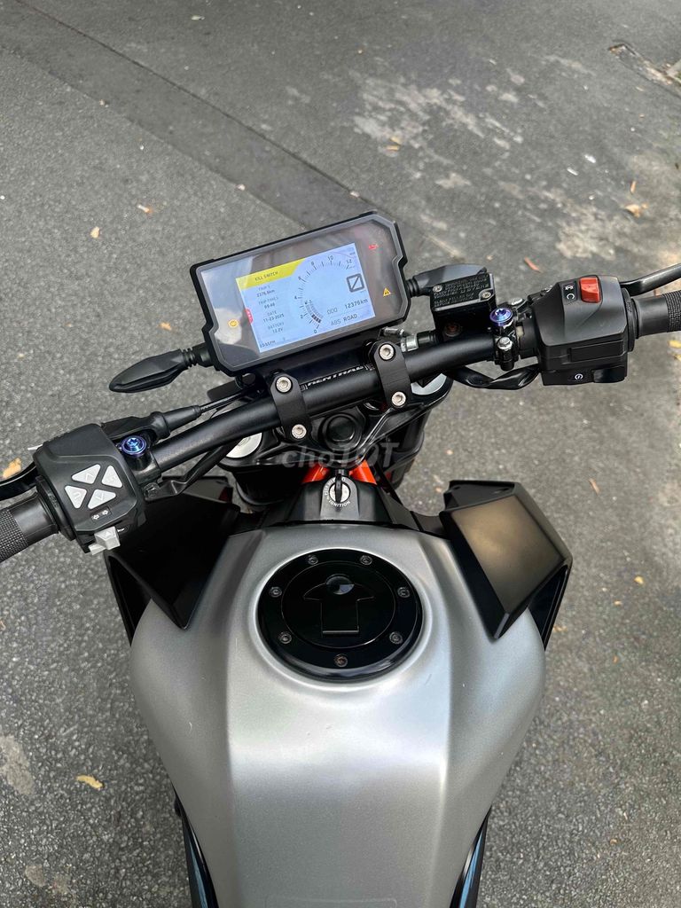 DUKE 390. Mua bán Xe máy tại Quận Tân Bình Tp Hồ Chí Minh được đăng bởi Huyền hình 6