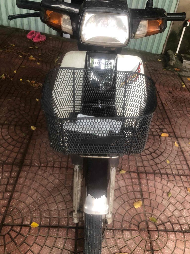 Honda Dream белая, черная