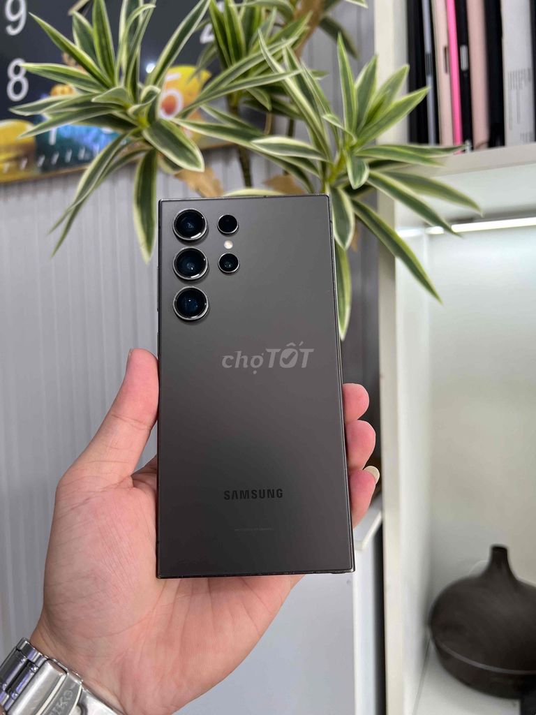 Samsung Galaxy S24 Ultra 256GB Đen Việt Nam. Mua bán Điện thoại tại Quận Đống Đa Hà Nội được đăng bởi Trần Quốc Văn iCleanshop hình 1