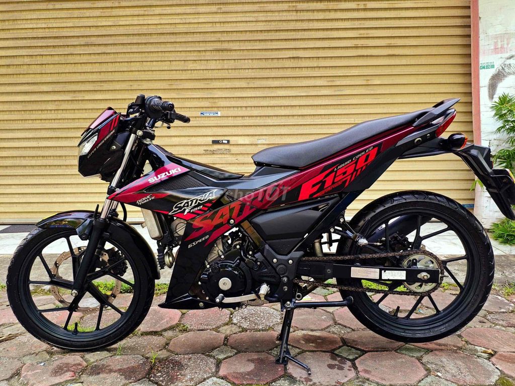 Suzuki Satria 150 FI 2023  Xe lướt đẹp keng motor. Mua bán Xe máy tại Quận Cầu Giấy Hà Nội được đăng bởi Tong motor xe may hình 3