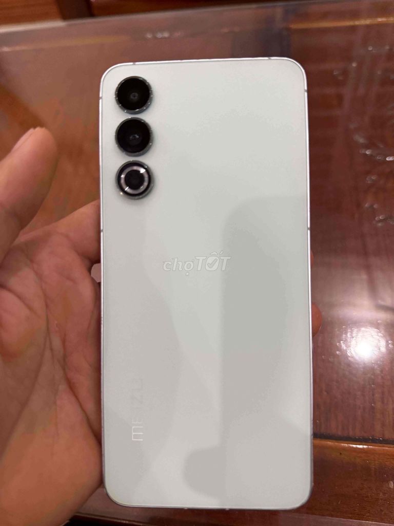 Meizu 20 12/256GB Trắng Snapdragon 8 Gen 2 - 134752263