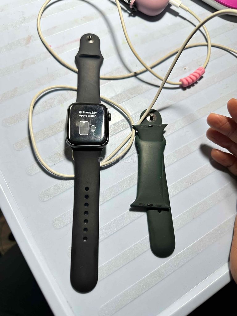 Apple Watch Series 5 Đen Nhôm. Mua bán Thiết bị đeo thông minh tại Quận Bình Thạnh Tp Hồ Chí Minh được đăng bởi Bảo Yến hình 1