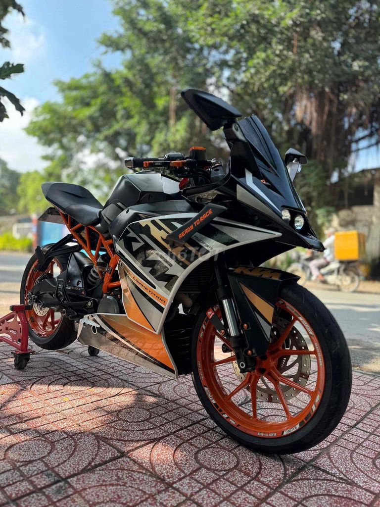 KTM Rc250 2018 máy zin biển số 49. Mua bán Xe máy tại Huyện Bình Chánh Tp Hồ Chí Minh được đăng bởi Phong Vũ hình 5