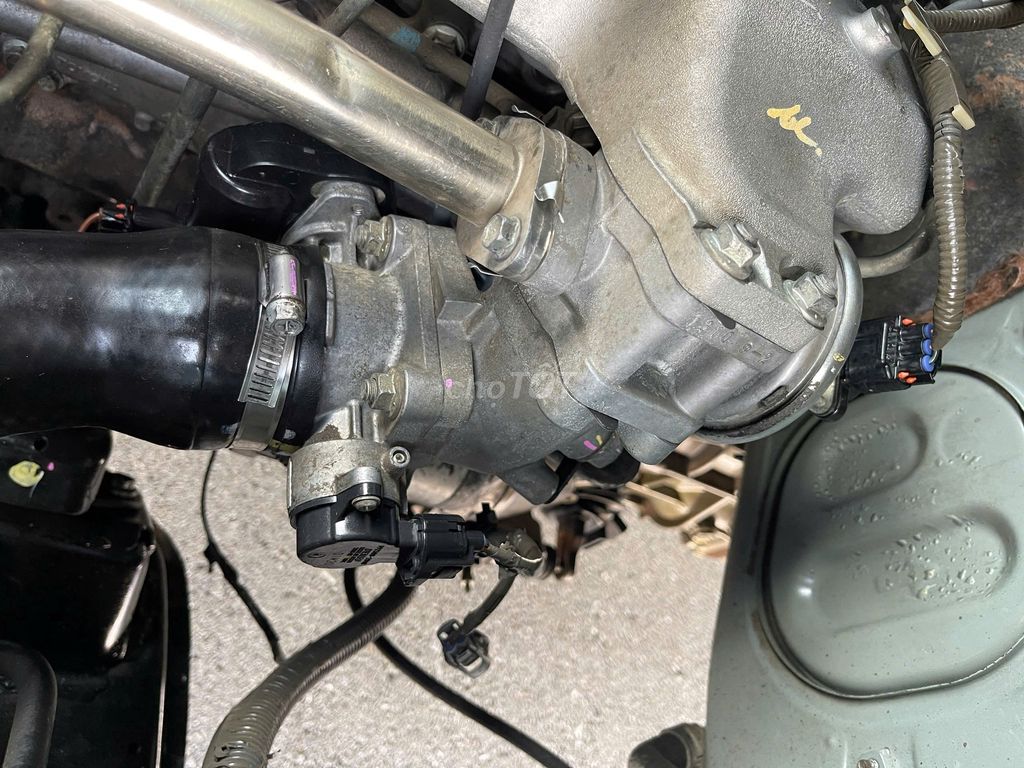 Toyota Hiace 2010 tải van 3 chỗ - 10000 km. Mua bán Ô tô tại Huyện Đông Anh Hà Nội được đăng bởi siêu thị ô tô Nhật Bắc hình 19